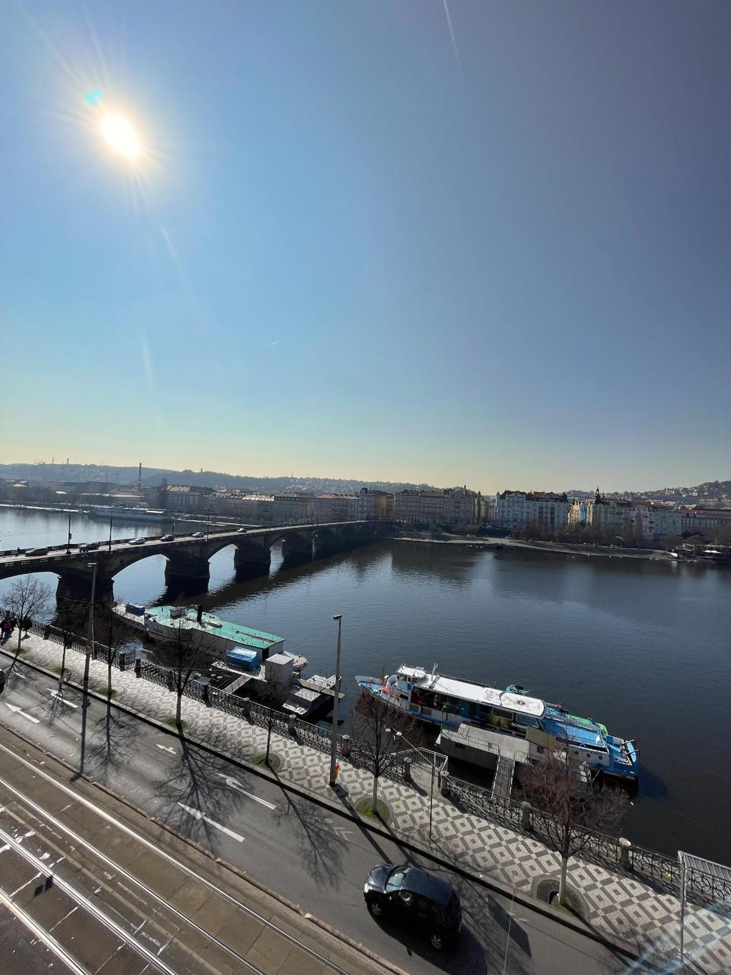 Rasinovo Nabrezi - Riverside Residence Prague Exterior photo